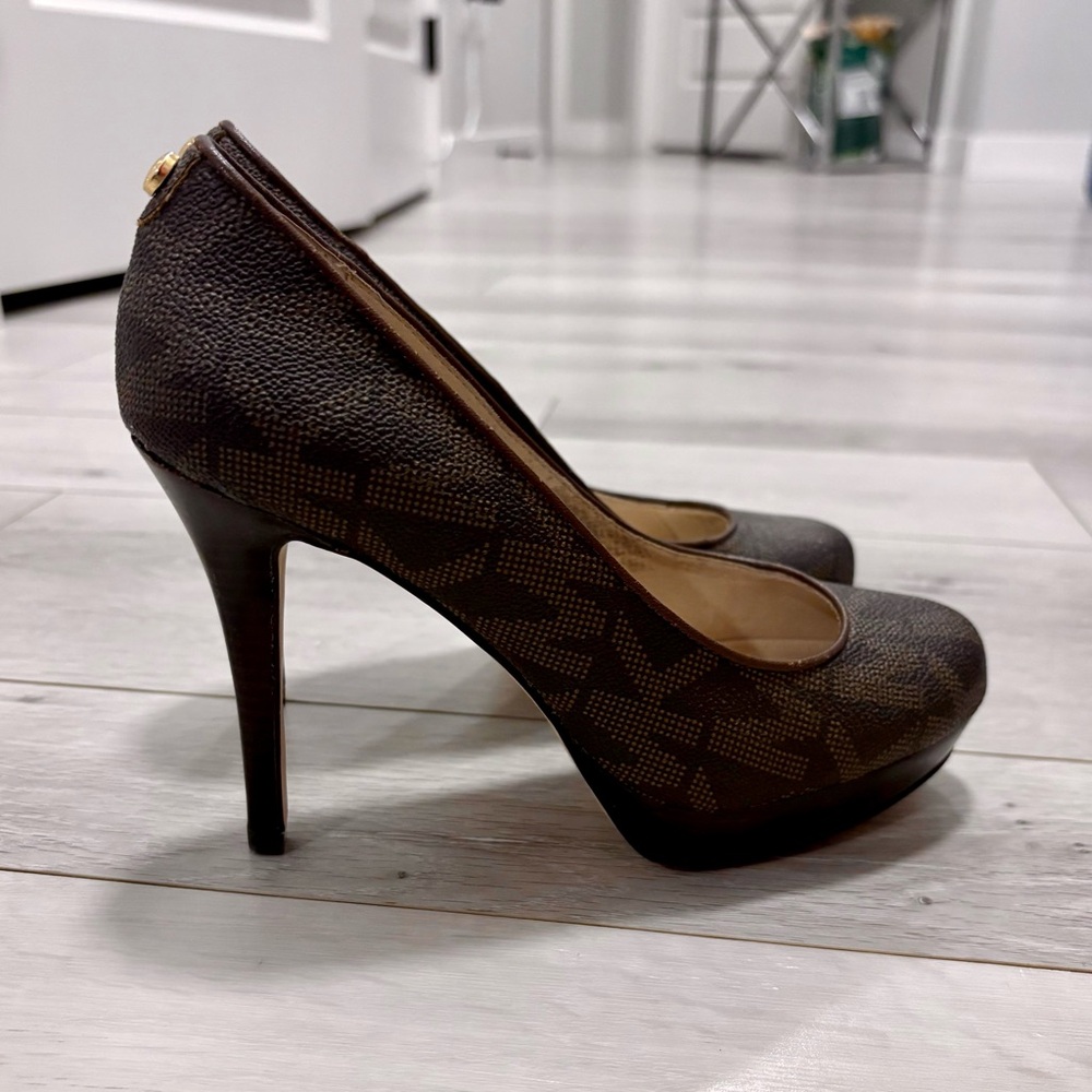 Michael Kors Dark Brown Patterned Heels